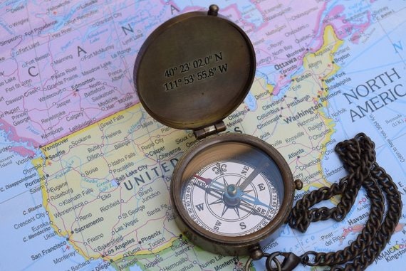 Engraved Compass, Christmas Present, Wedding Gift, Groomsmen Gift, Gift for dad, Gift for brother, Baptized gift, Graduation Gift, Christmas